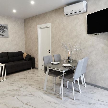 Апартаменты Жк Море С Видом На Море Odessa Exterior foto